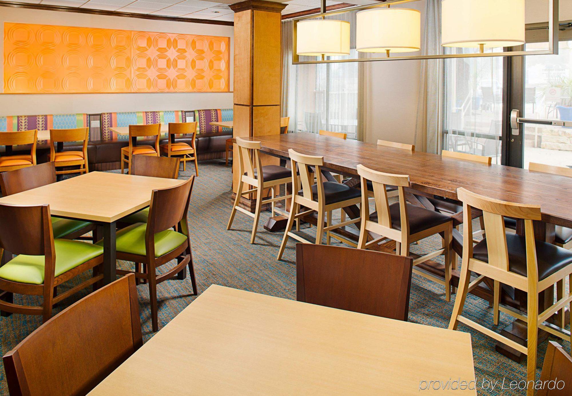 Fairfield Inn & Suites By Marriott San Antonio Seaworld / Westover Hills Buitenkant foto
